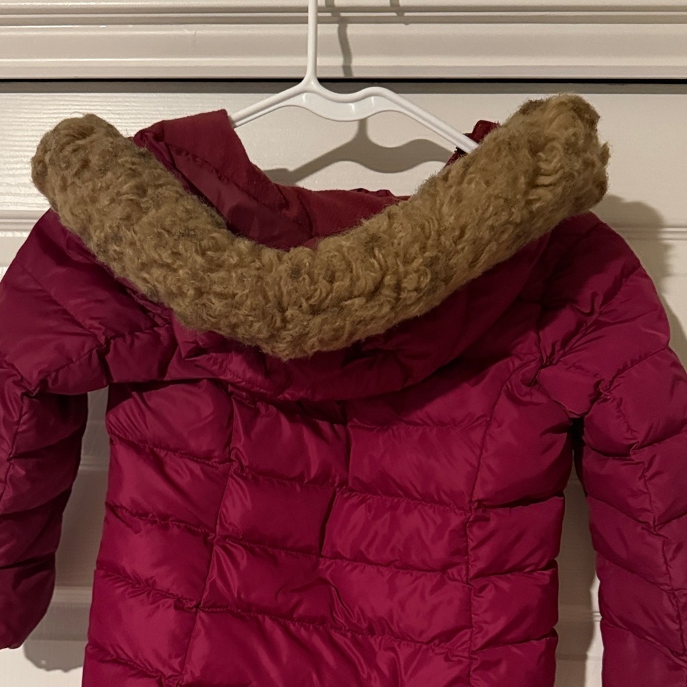 Uniqlo Kids Magenta Puffer Jacket with Faux Fur Hood - Picture 5 of 5